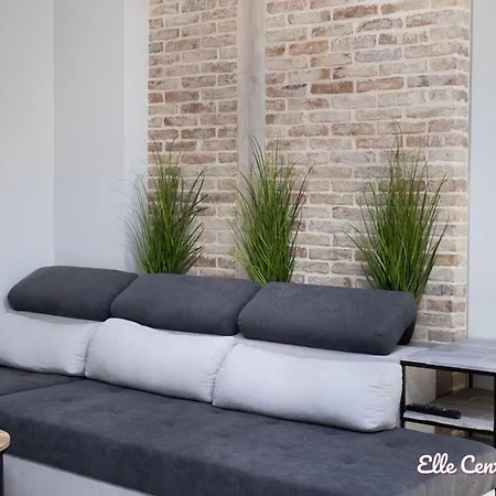 Elle Center By Rv - Center Varna